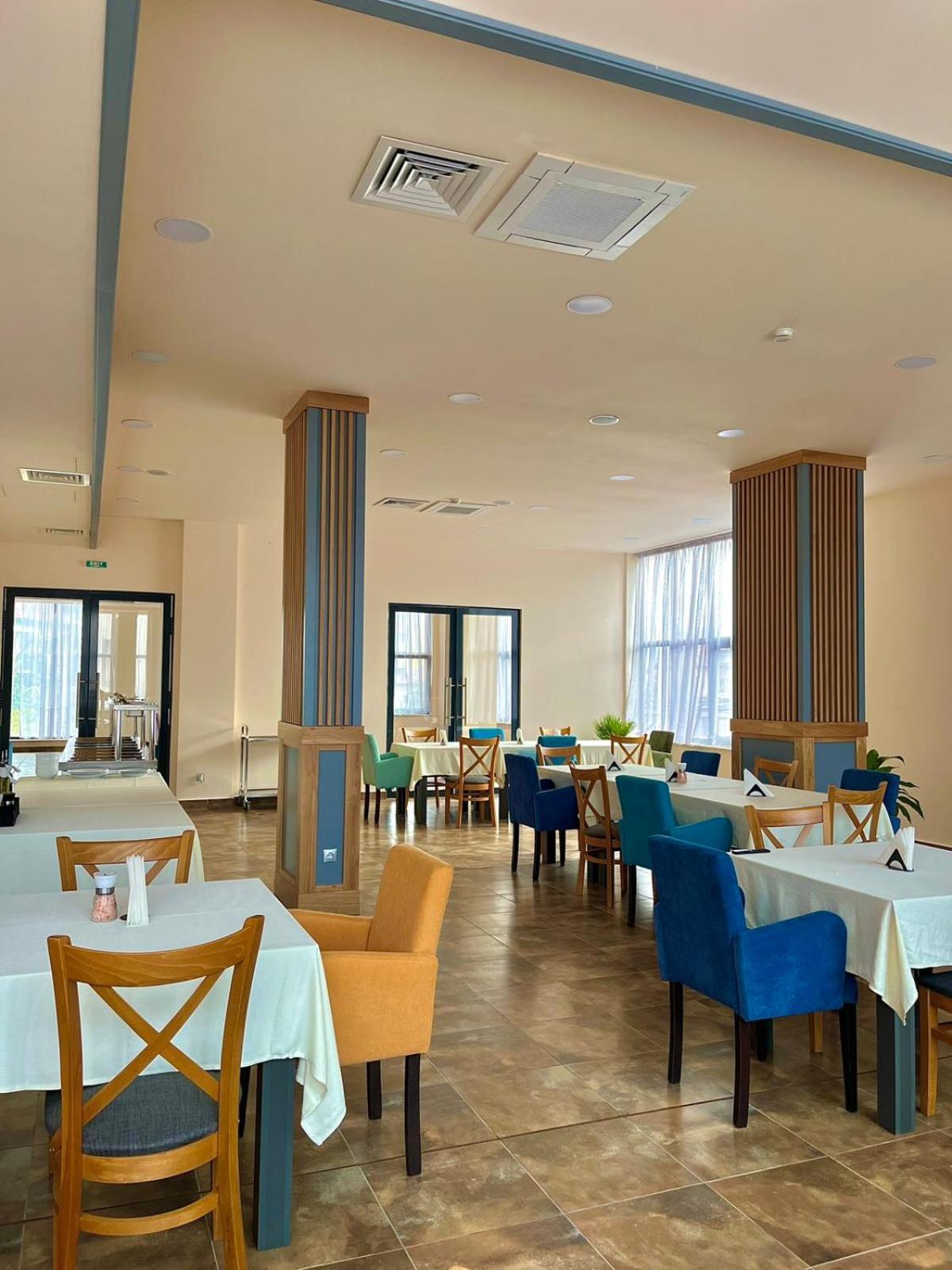 City Plaza Botevgrad Dış mekan fotoğraf
