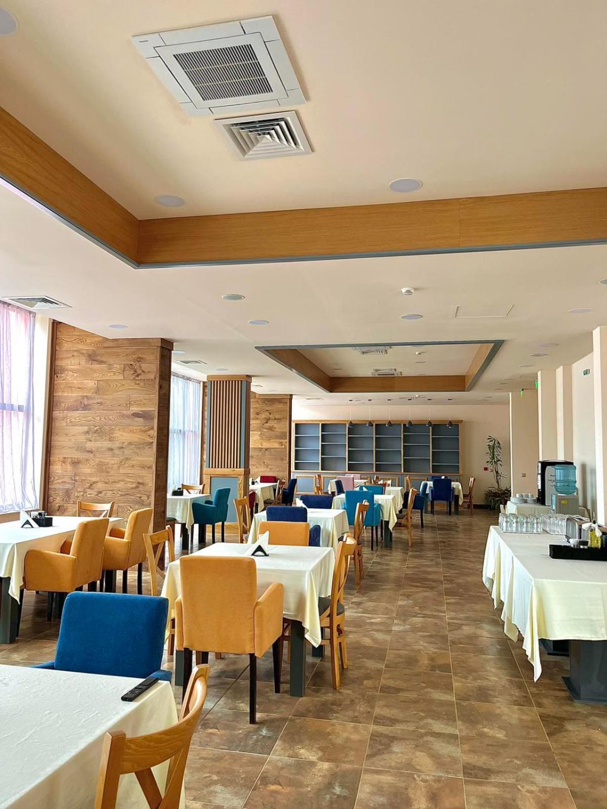 City Plaza Botevgrad Dış mekan fotoğraf