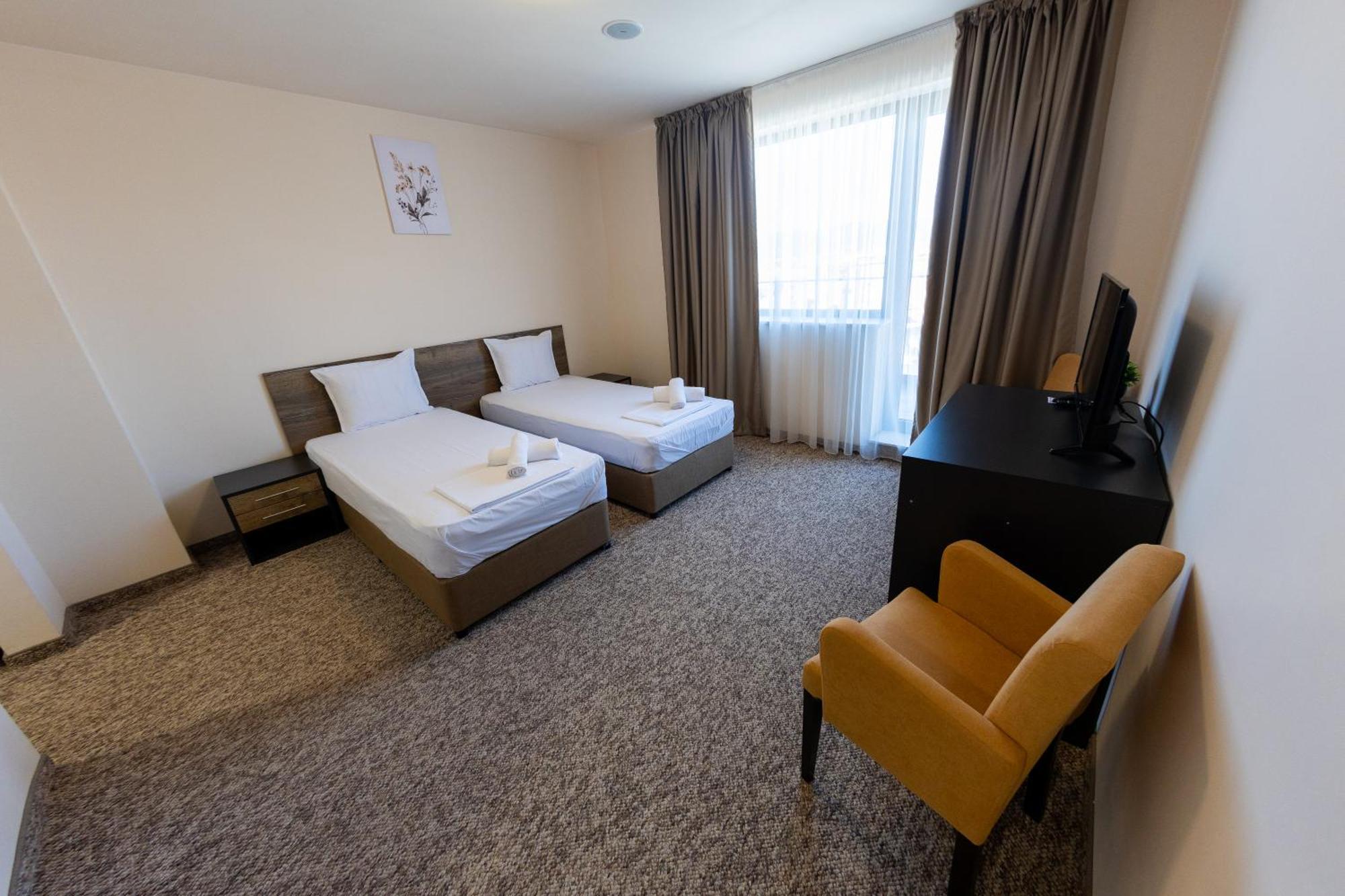 City Plaza Botevgrad Dış mekan fotoğraf