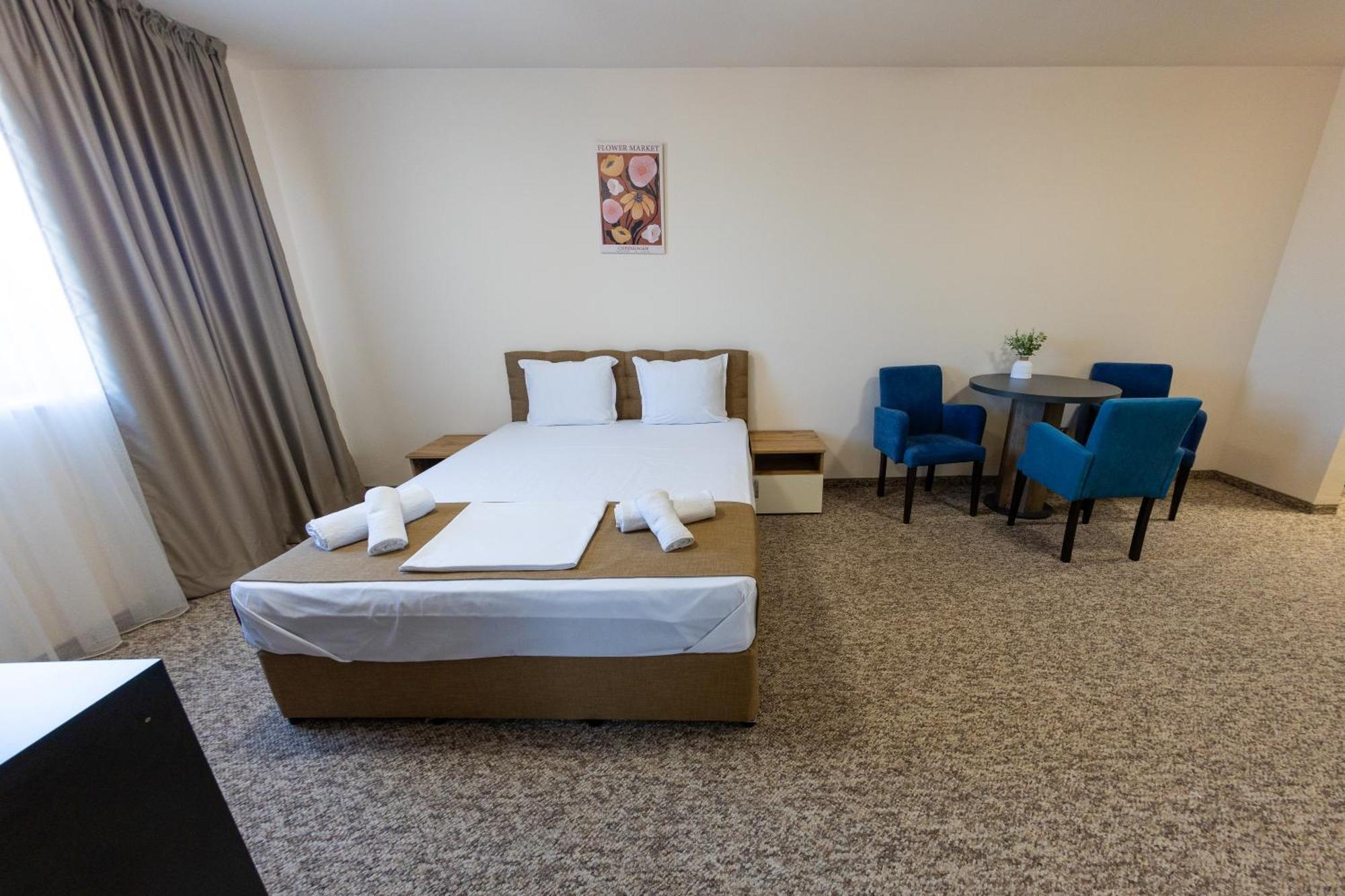City Plaza Botevgrad Dış mekan fotoğraf