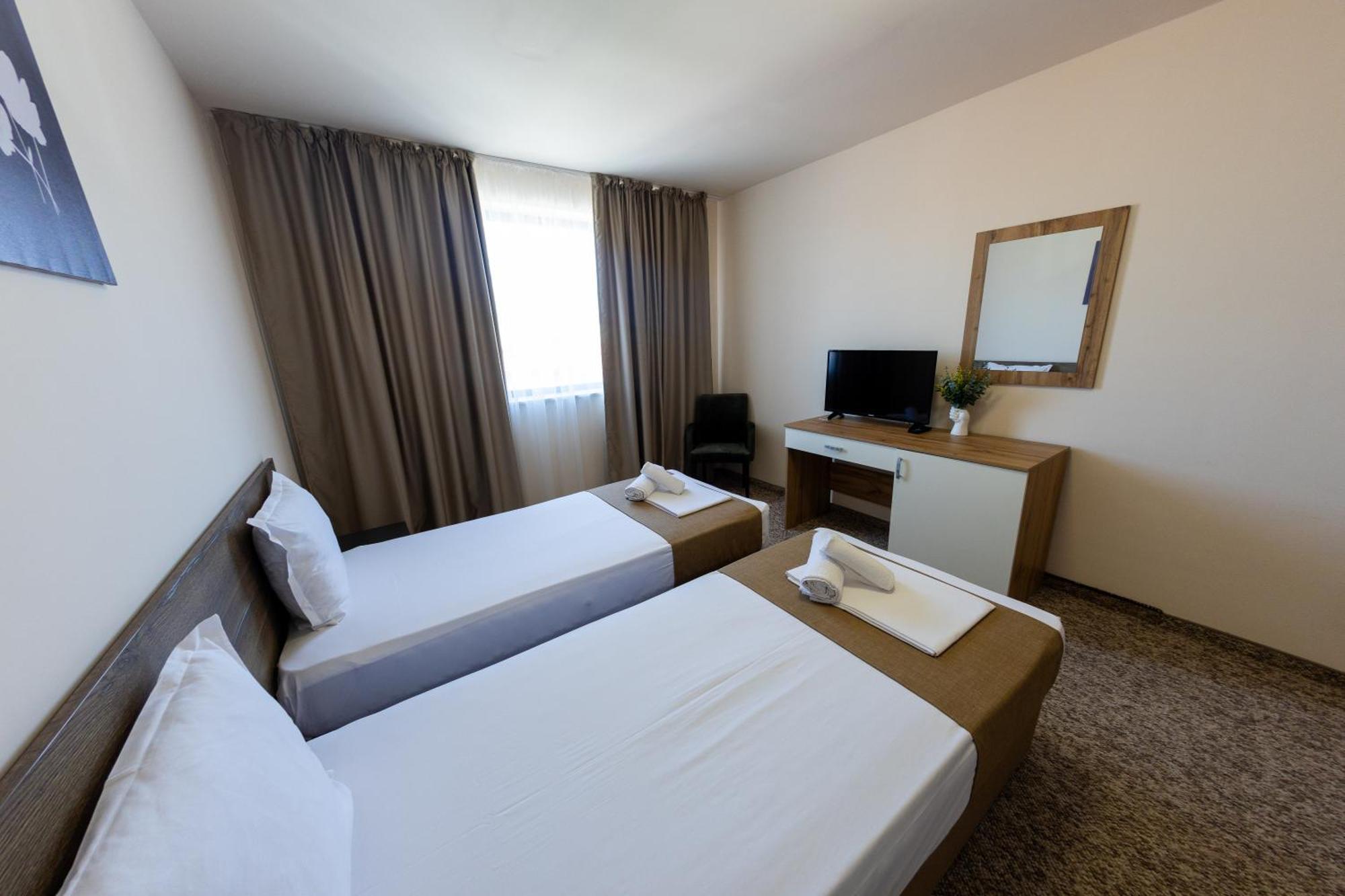City Plaza Botevgrad Dış mekan fotoğraf